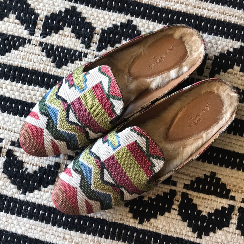 Cute Aztec Woven Slip Shoes
